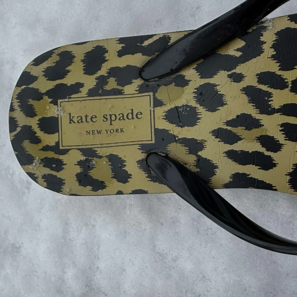 Kate Spade Flip Flops 7-8
